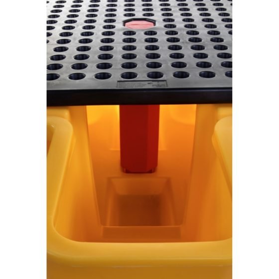 Single IBC Spill Containment Pallet With Integrated Dispensing Area (1120L Capacity) for sale in South Africa – SME Warehousing Solutions